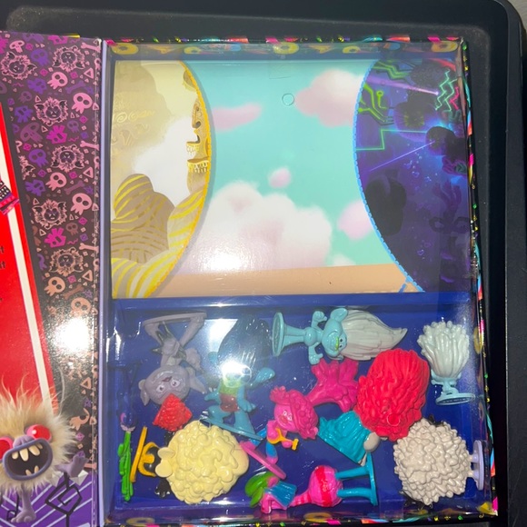 Child’s interactive  Book - Picture 2 of 4